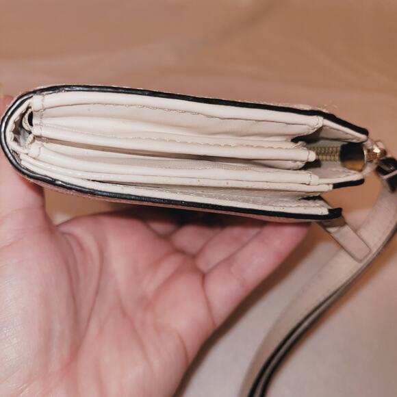 Kate Spade white leather fold over zipper wallet wristlet - Picture 4 of 9